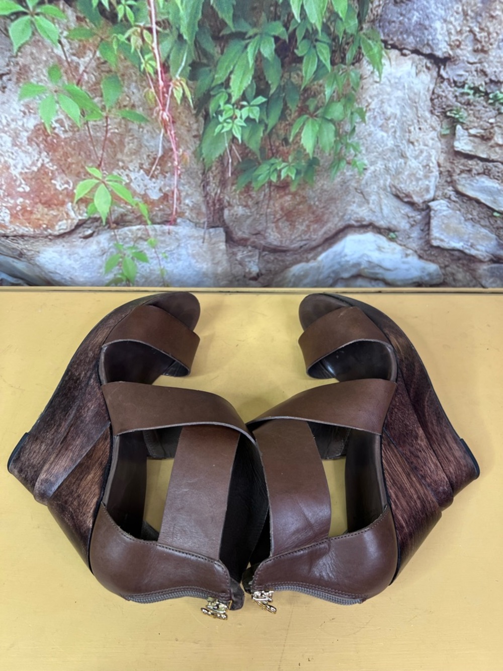 DIANE VON FURSTENBERG Crossover Strap Wooden Heel Wedge Sandals, 8M - Picture 10 of 14